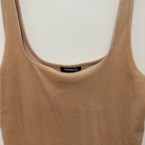 Express Top size medium beige - Picture 2 of 4
